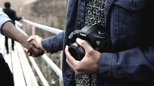 Surprise Them With A Dslr Camera